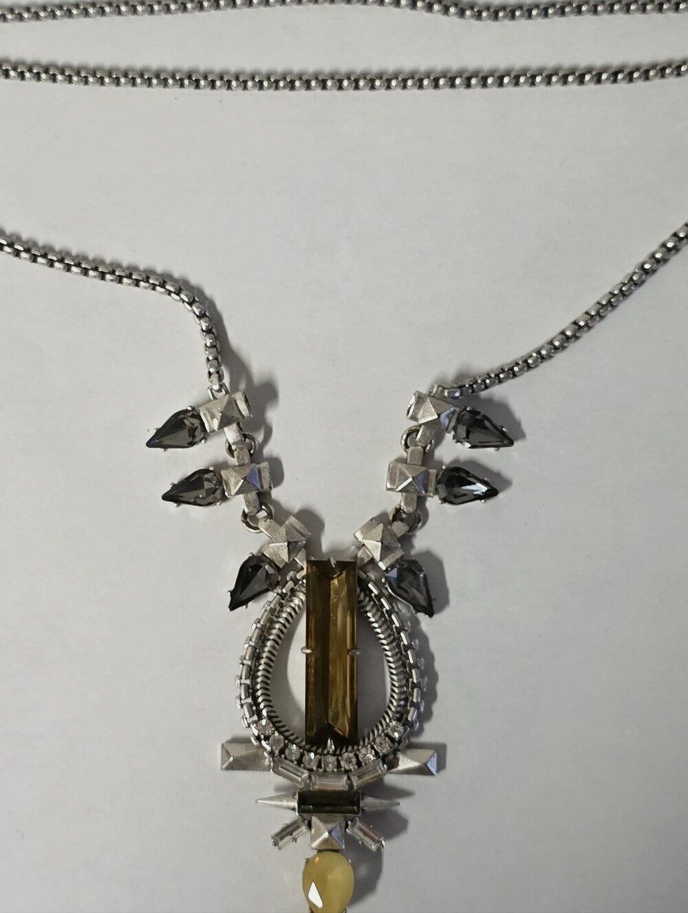 Stella and Dot Eclipse Pendant Necklace